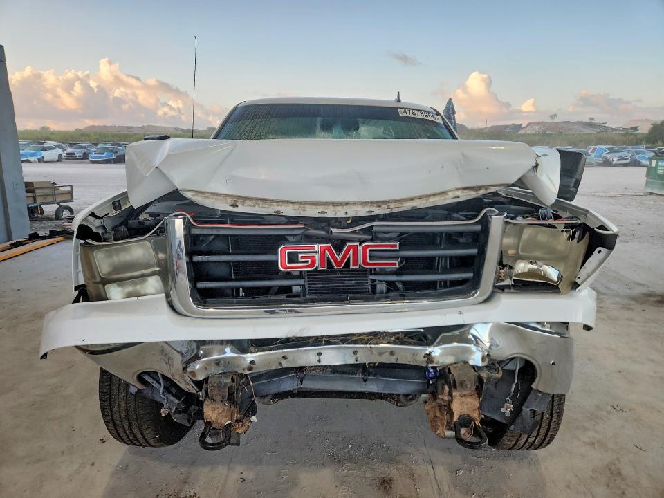 47878956 :رقم المزاد ، 1GTR2VE33BZ117569 vin ، 2011 Gmc Sierra مزاد بيع