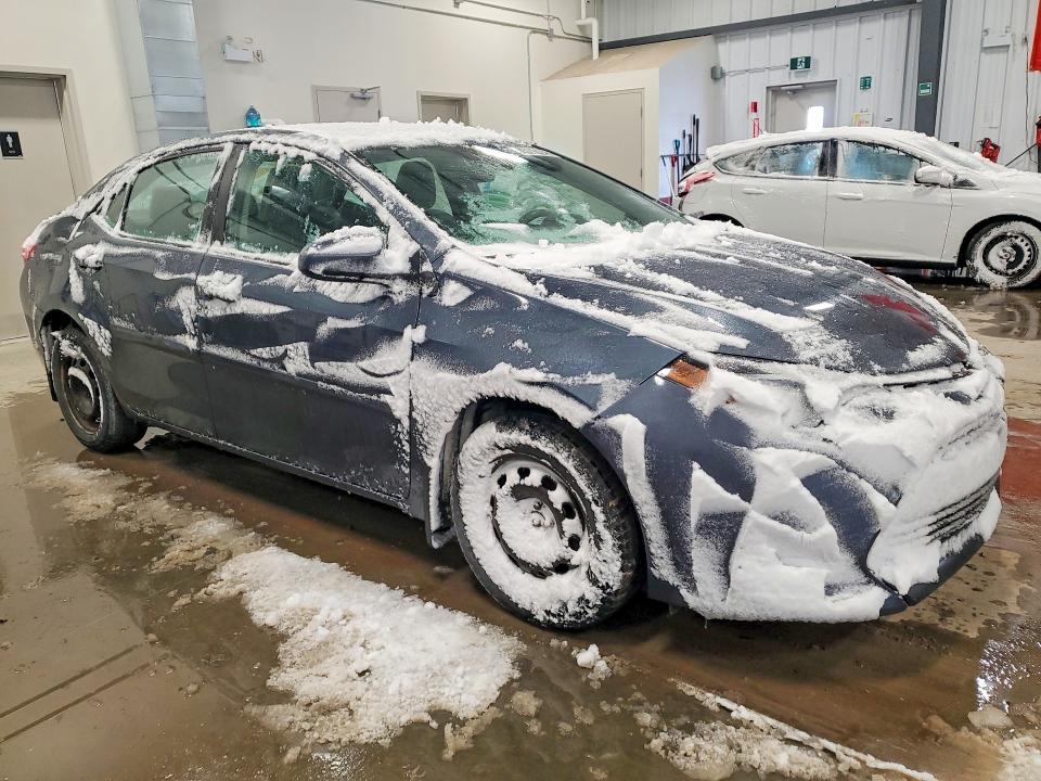 45719246 :رقم المزاد ، 2T1BURHE9JC053823 vin ، 2018 Toyota Corolla مزاد بيع