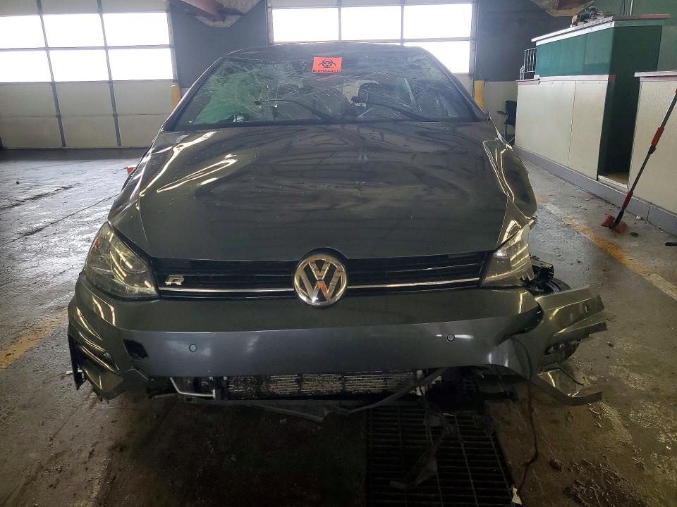 48279016 :رقم المزاد ، WVWVF7AU9JW105746 vin ، 2018 Volkswagen Golf R مزاد بيع