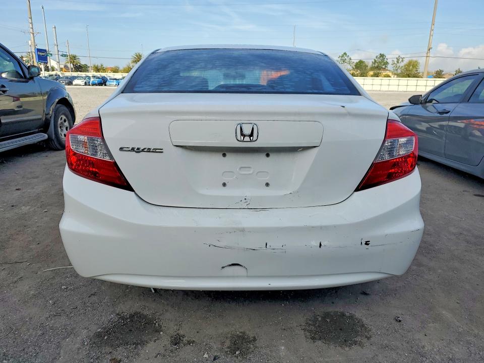Продаж на аукціоні авто 2012 Honda Civic, vin: 2HGFB2F51CH328743, номер лоту: 45936436