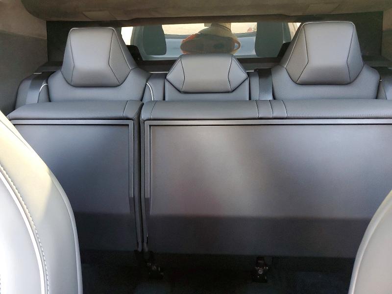 47361556 :رقم المزاد ، 7G2CEHED0TA090386 vin ، 2026 Tesla Cybertruck مزاد بيع