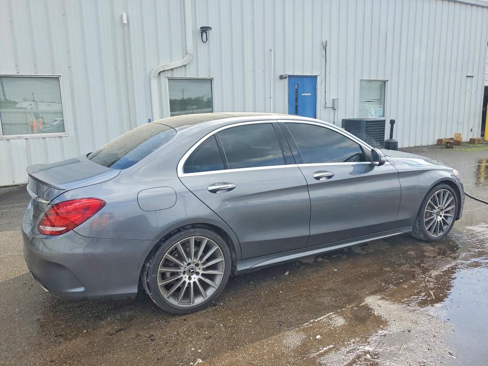 2018 Mercedes-benz C მანქანა იყიდება აუქციონზე, vin: 55SWF4JB1JU240093, აუქციონის ნომერი: 47108476