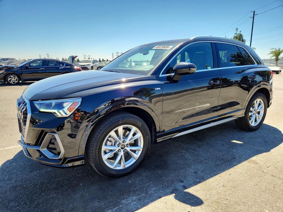 46529886 :رقم المزاد ، WA1DECF35R1162469 vin ، 2024 Audi Q3 مزاد بيع
