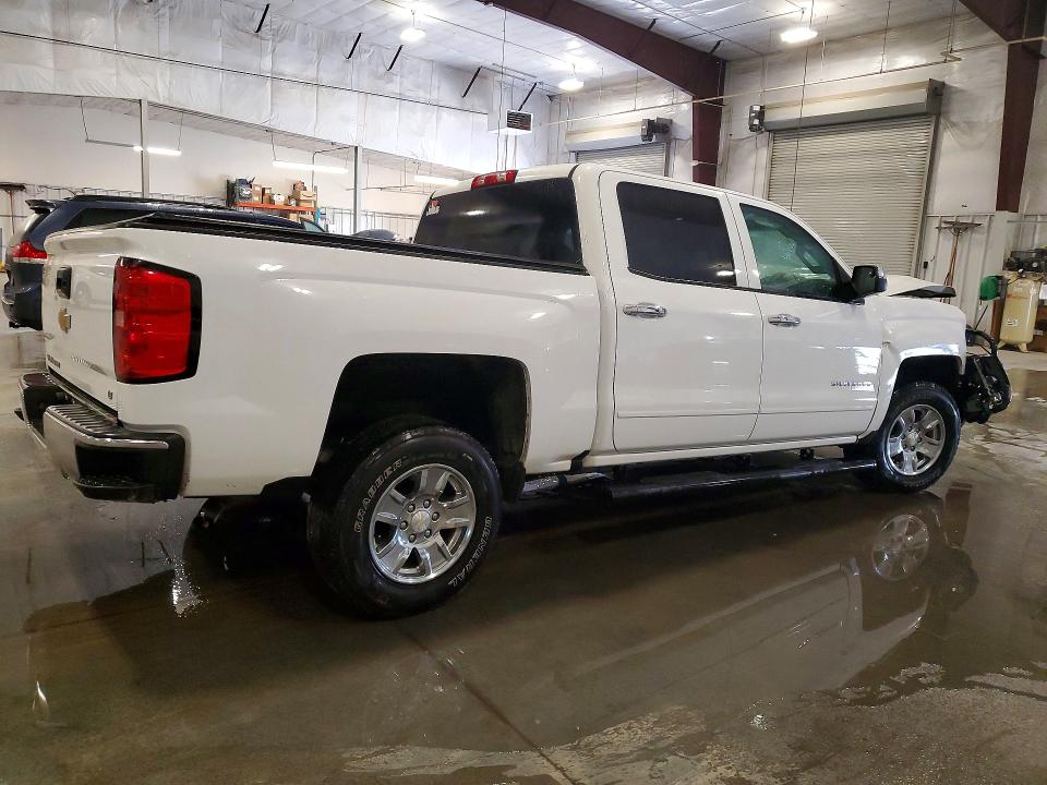 Продажа на аукционе авто 2017 Chevrolet Silverado, vin: 3GCUKREC9HG191234, номер лота: 46936596