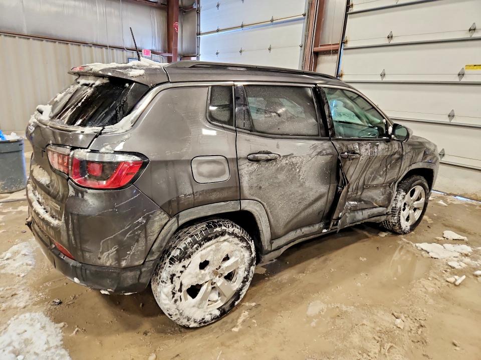 46197276 :رقم المزاد ، 3C4NJDBB0KT724561 vin ، 2019 Jeep Compass مزاد بيع