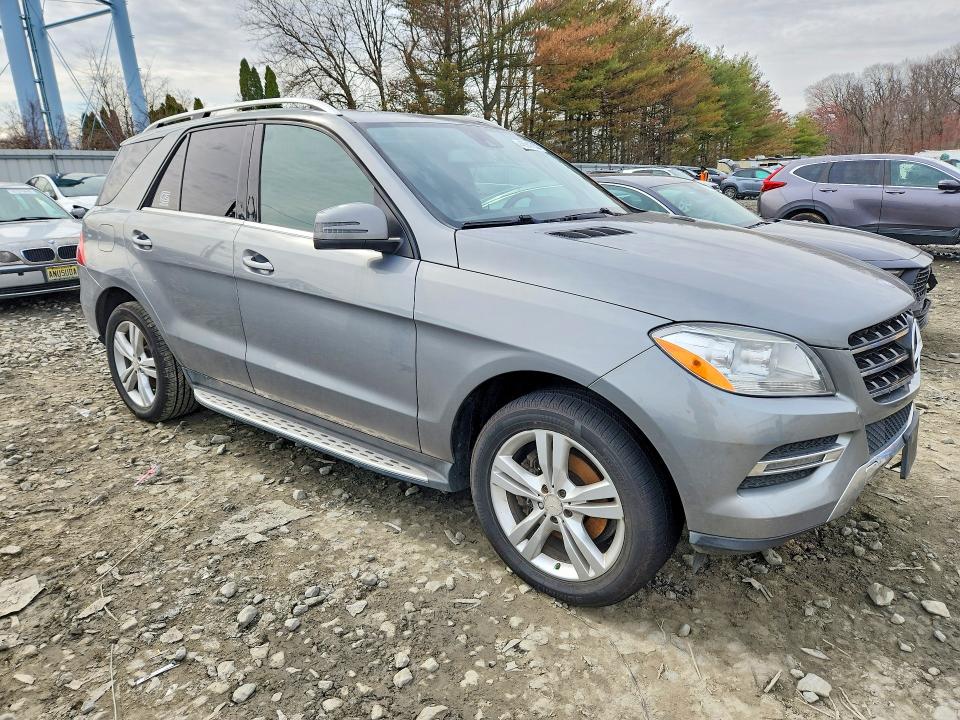 46941056 :رقم المزاد ، 4JGDA0EBXFA519323 vin ، 2015 Mercedes-benz Ml مزاد بيع