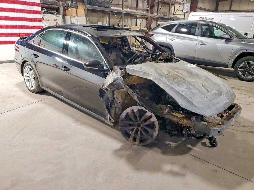 Продаж на аукціоні авто 2018 Volkswagen Passat, vin: 1VWBA7A3XJC007798, номер лоту: 47904676