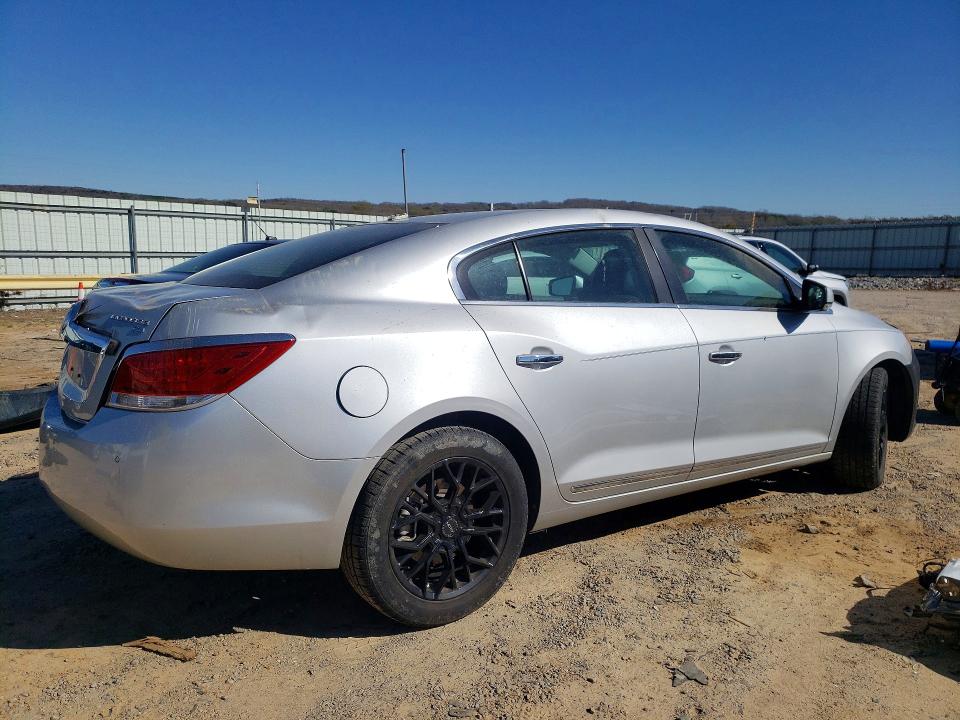 46930806 :رقم المزاد ، 1G4GC5ED7BF378519 vin ، 2011 Buick Lacrosse مزاد بيع