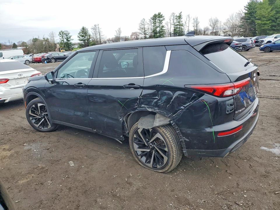 Продаж на аукціоні авто 2022 Mitsubishi Outlander, vin: JA4J3TA88NZ073373, номер лоту: 47713316