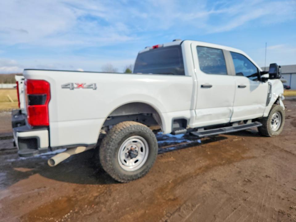 41895486 :رقم المزاد ، 1FT8W2BN7REC58084 vin ، 2024 Ford F250 مزاد بيع