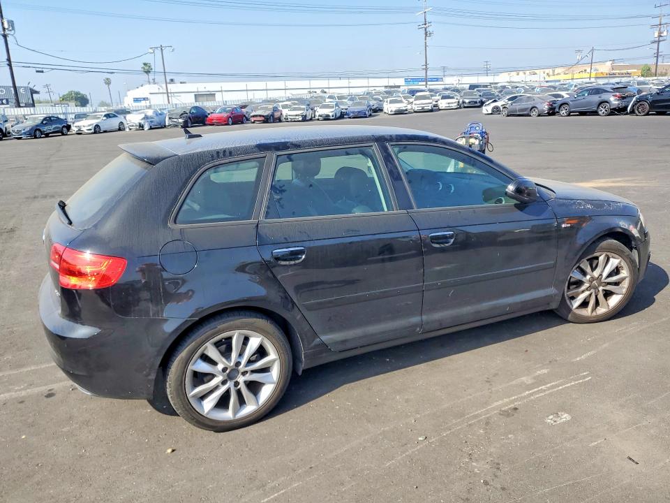 Продажа на аукционе авто 2012 Audi A3, vin: WAUBEAFM7CA025032, номер лота: 47120526