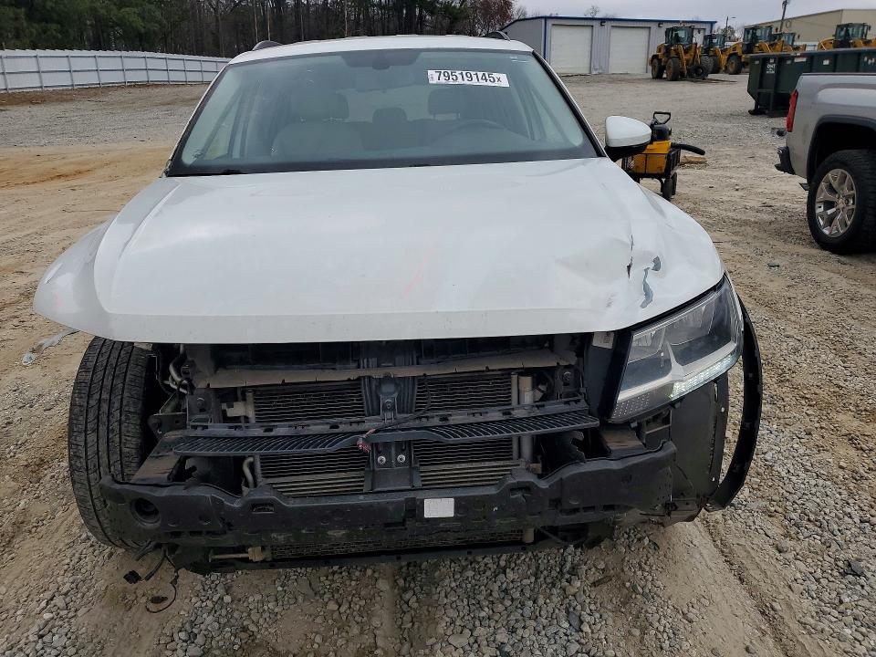 79519145 :رقم المزاد ، 3VV3B7AX3JM020819 vin ، 2018 Volkswagen Tiguan مزاد بيع