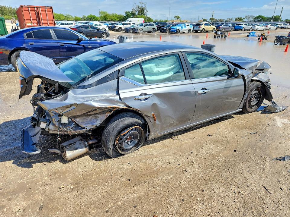 2023 Niss Altima მანქანა იყიდება აუქციონზე, vin: 1N4BL4BV7PN317552, აუქციონის ნომერი: 48108306