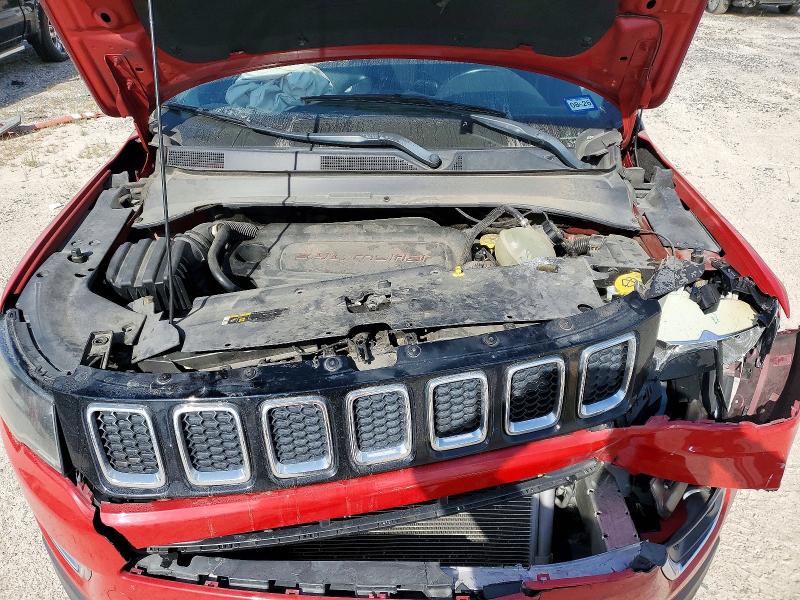 47528596 :رقم المزاد ، 3C4NJDCB6JT367108 vin ، 2018 Jeep Compass مزاد بيع