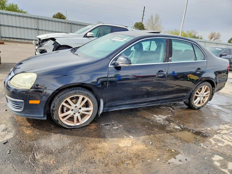 48157556 :رقم المزاد ، 3VWSF81K87M018451 vin ، 2007 Volkswagen Jetta مزاد بيع