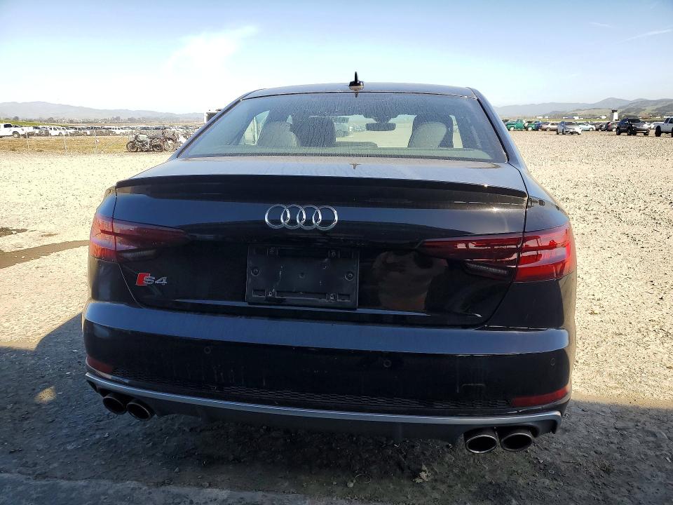 Продажа на аукционе авто 2018 Audi S4, vin: WAUB4AF49JA207556, номер лота: 41614616