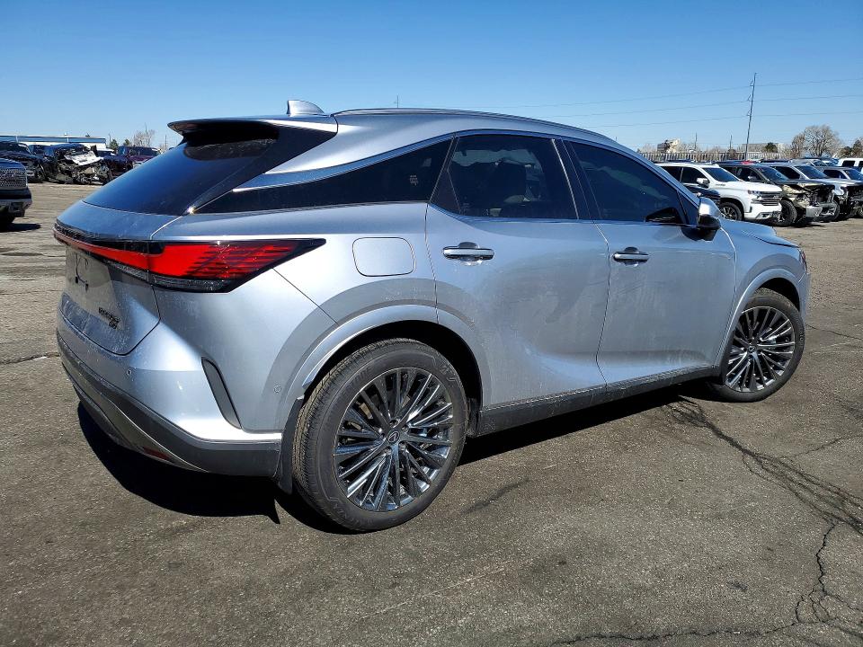 2026 Lexus Rx 450h+ მანქანა იყიდება აუქციონზე, vin: JTJCJMGA5T2038409, აუქციონის ნომერი: 42015326