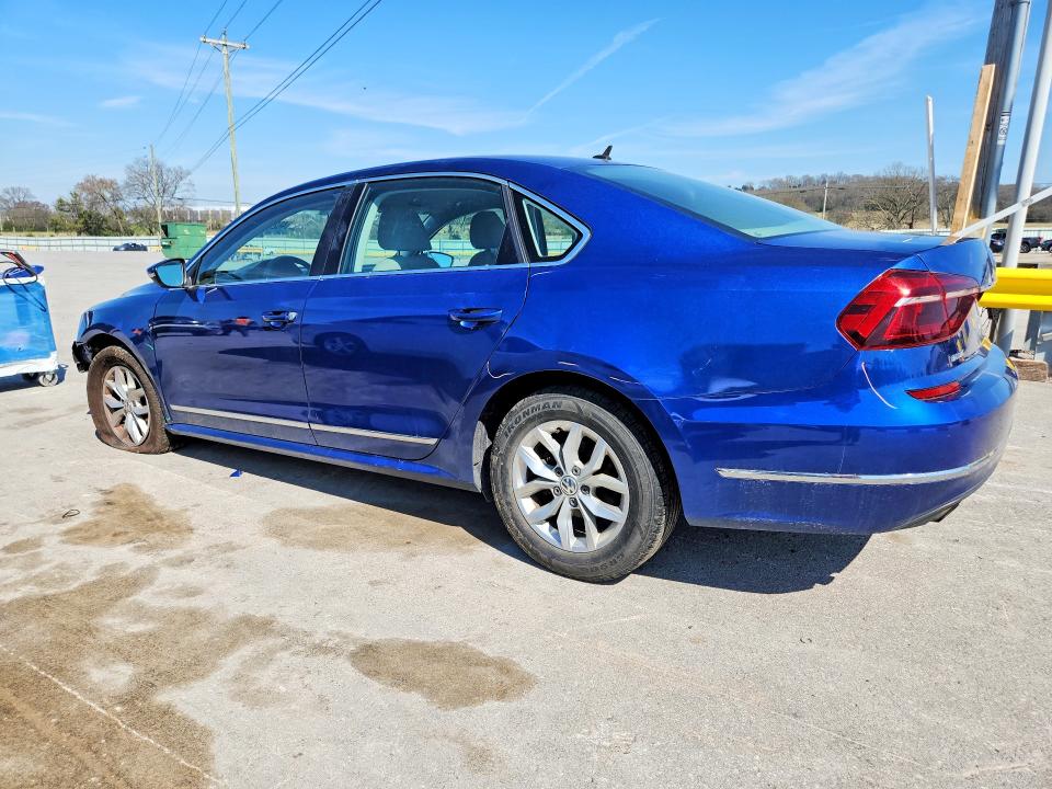 46282136 :رقم المزاد ، 1VWAT7A35HC022340 vin ، 2017 Volkswagen Passat مزاد بيع