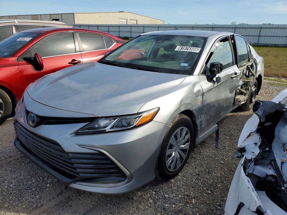 2022 Toyota Camry Hybrid მანქანა იყიდება აუქციონზე, vin: 4T1C31AKXNU591296, აუქციონის ნომერი: 41974586