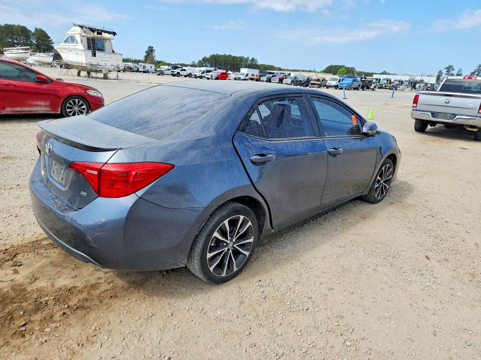 47989366 :رقم المزاد ، 5YFBURHE6HP654231 vin ، 2017 Toyota Corolla مزاد بيع