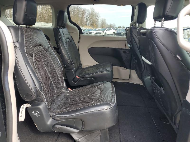 Продаж на аукціоні авто 2018 Chrysler Pacifica, vin: 2C4RC1GGXJR105742, номер лоту: 47259806