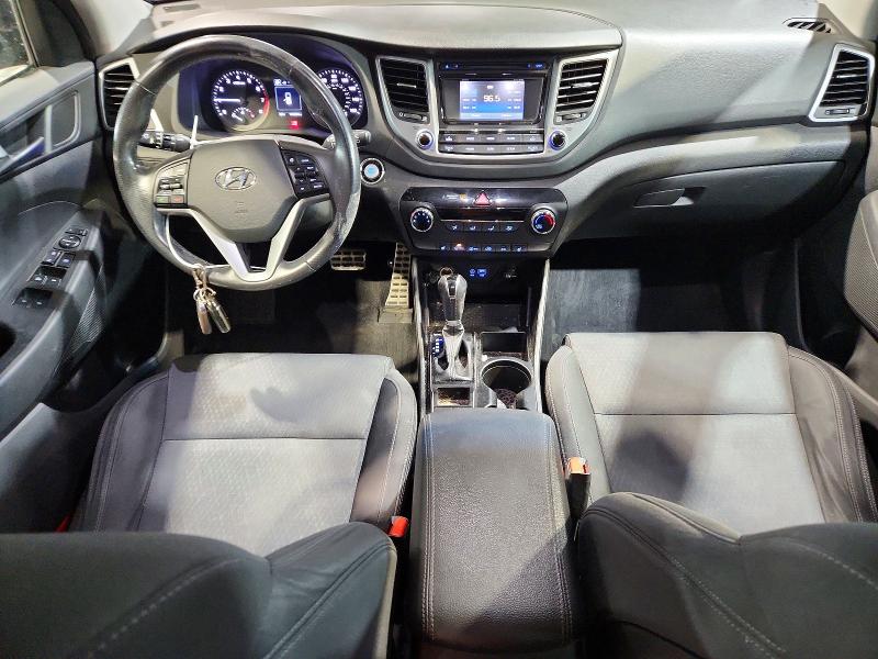 48006066 :رقم المزاد ، KM8J3CA28HU435782 vin ، 2017 Hyundai Tucson مزاد بيع
