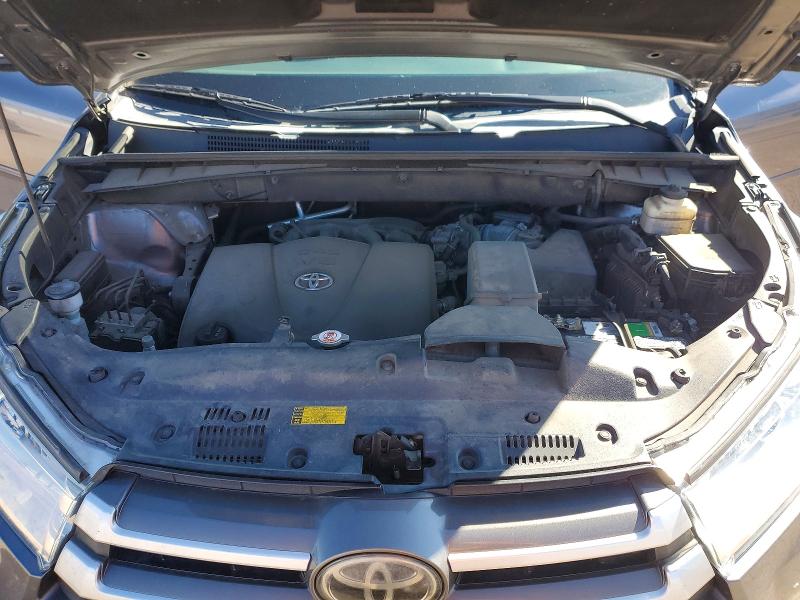 2018 Toyota Highlander მანქანა იყიდება აუქციონზე, vin: 5TDJZRFH4JS534807, აუქციონის ნომერი: 46307006