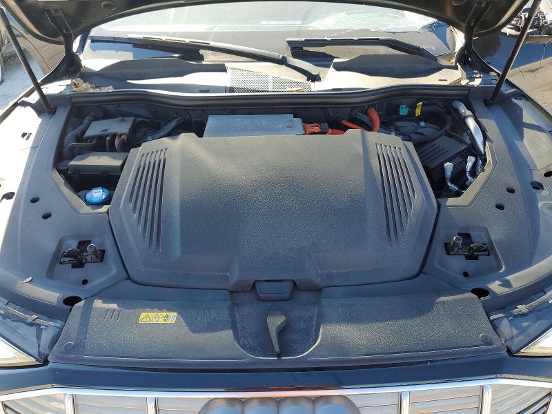 Aukcja sprzedaży 2019 Audi E-tron, vin: WA1LAAGE1KB024326, numer aukcji: 46671366