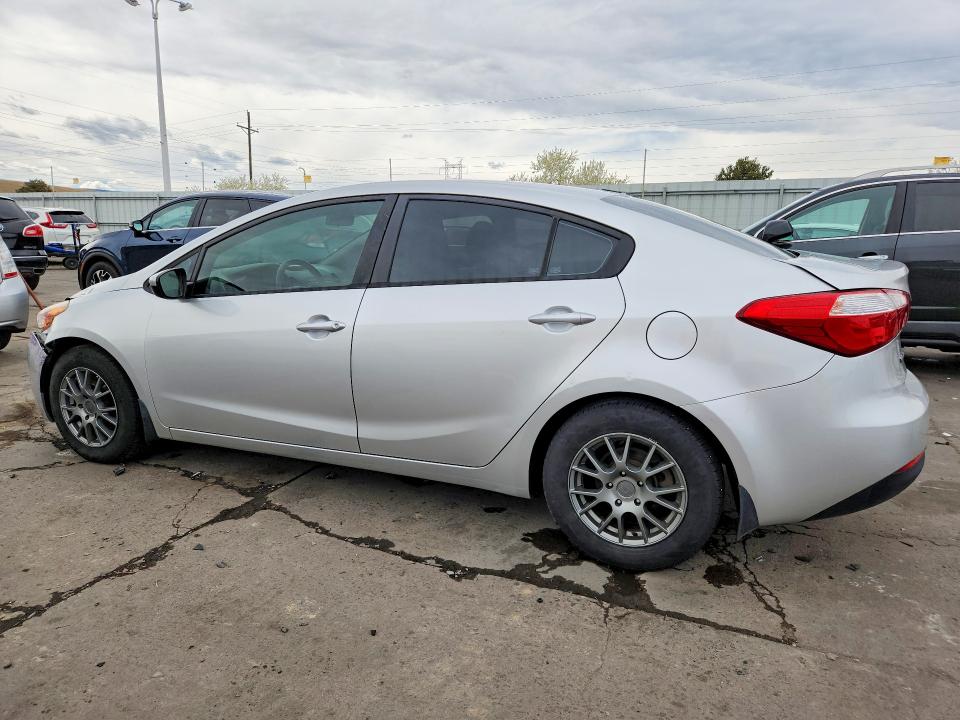 47044566 :رقم المزاد ، KNAFK4A66F5287318 vin ، 2015 Kia Forte مزاد بيع