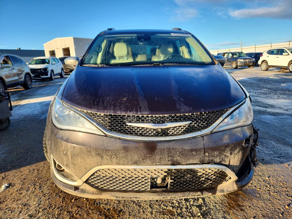 46355856 :رقم المزاد ، 2C4RC1GG5HR599308 vin ، 2017 Chrysler Pacifica مزاد بيع