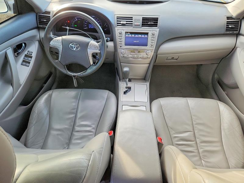 46957776 :رقم المزاد ، 4T1BB3EK0AU114990 vin ، 2010 Toyota Camry Hybrid 4dr مزاد بيع