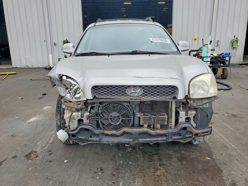 2004 Hyundai Santa Fe მანქანა იყიდება აუქციონზე, vin: KM8SC73D44U590060, აუქციონის ნომერი: 47279626