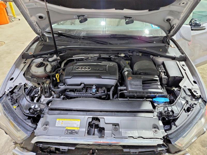45481216 :رقم المزاد ، WAUBFGFF3F1070054 vin ، 2015 Audi A3 مزاد بيع