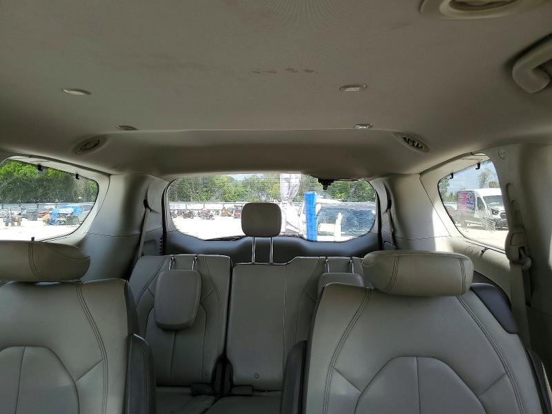 48148716 :رقم المزاد ، 2C4RC1BG9HR688161 vin ، 2017 Chrysler Pacifica مزاد بيع