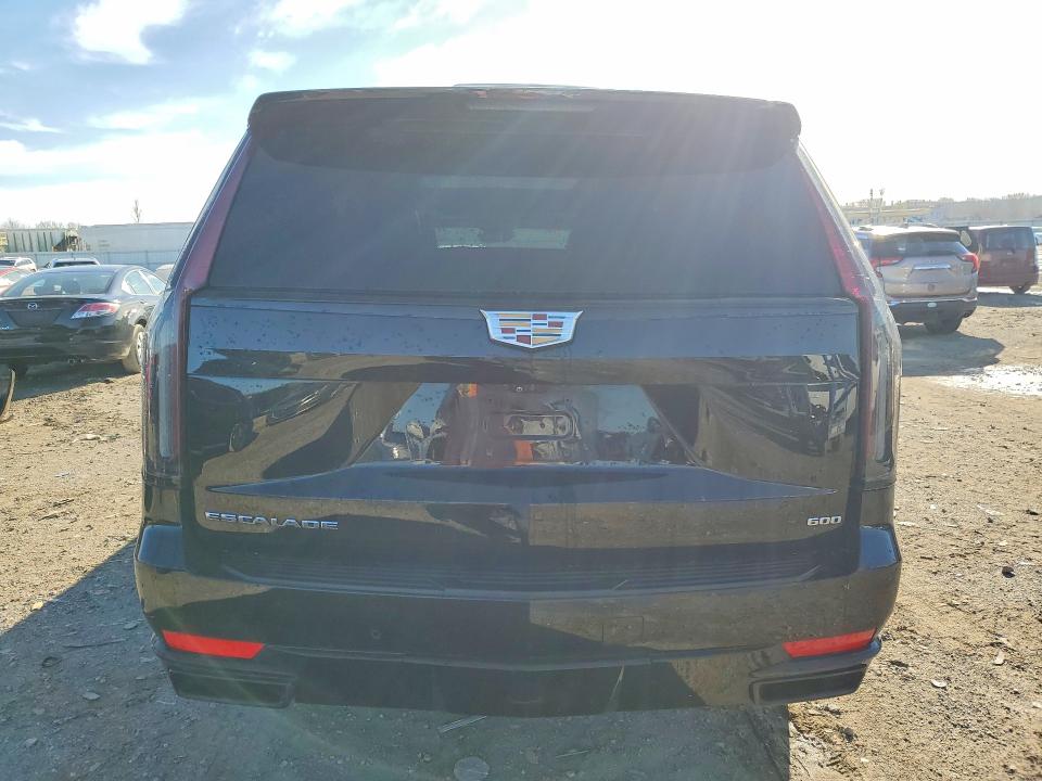 45767986 :رقم المزاد ، 1GYS4EKL3MR326159 vin ، 2021 Cadillac Escalade مزاد بيع