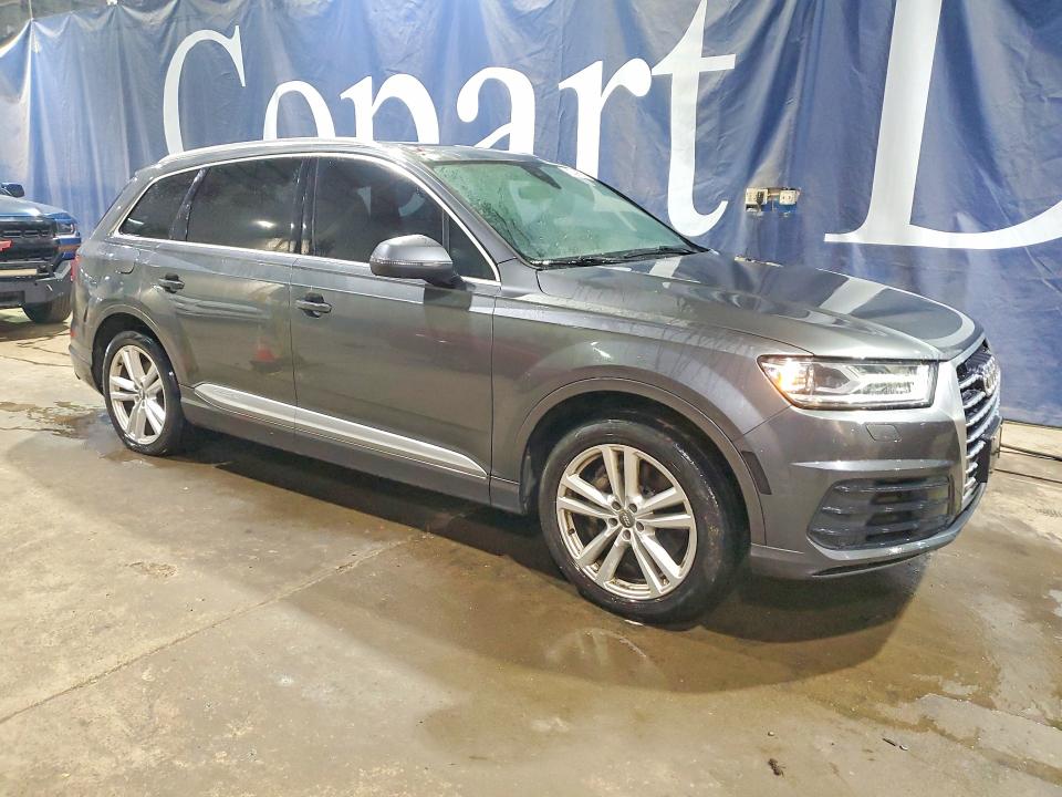 Продаж на аукціоні авто 2017 Audi Q7, vin: WA1MAAF72HD054147, номер лоту: 46479376