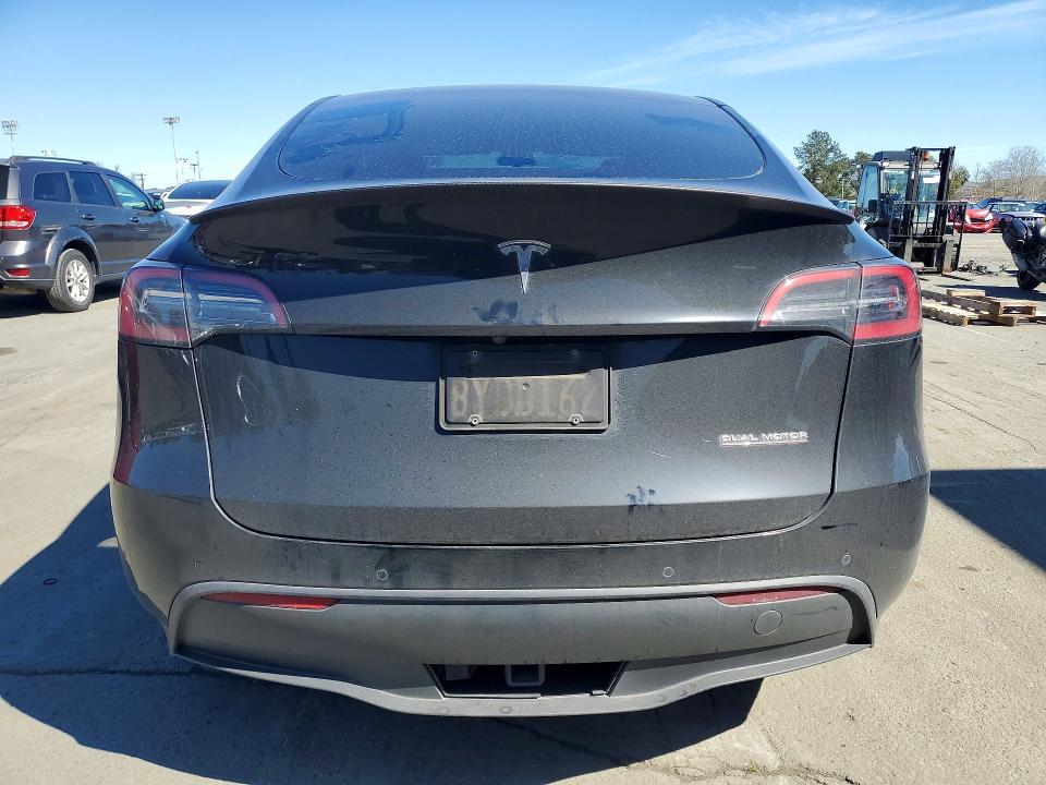 Продажа на аукционе авто 2021 Tesla Model Y, vin: 5YJYGDEFXMF267477, номер лота: 41945416