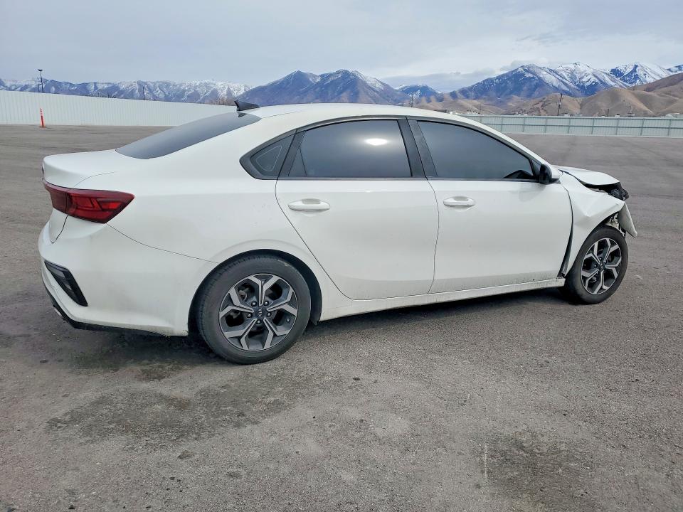 2019 Kia Forte მანქანა იყიდება აუქციონზე, vin: 3KPF24AD3KE089313, აუქციონის ნომერი: 42006436