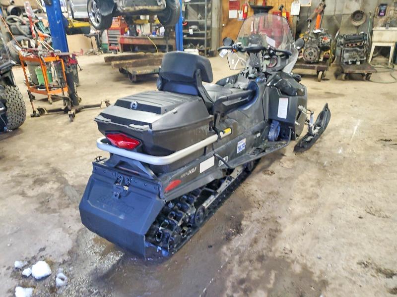 79013975 :رقم المزاد ، YH2SSRGC7GR000198 vin ، 2016 Ski Snowmobile مزاد بيع