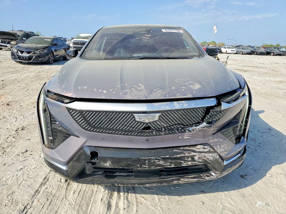 2025 Cadillac Optiq მანქანა იყიდება აუქციონზე, vin: 3GYK3BMR8SS257742, აუქციონის ნომერი: 47577136