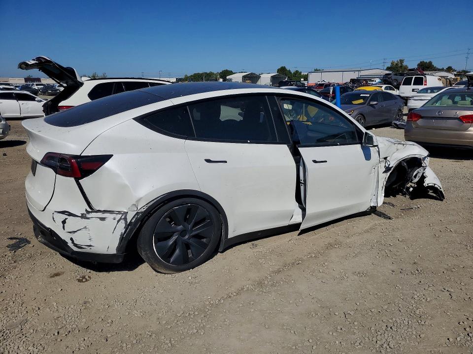 2024 Tesla Model Y მანქანა იყიდება აუქციონზე, vin: 7SAYGDED7RF158192, აუქციონის ნომერი: 79806055