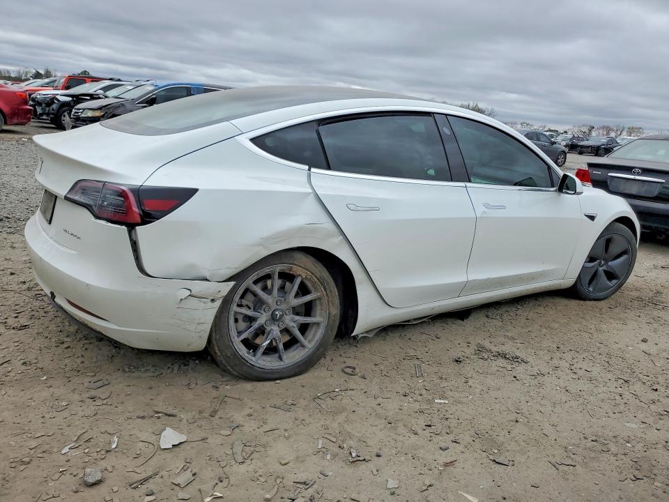 47730396 :رقم المزاد ، 5YJ3E1EB7KF406845 vin ، 2019 Tesla Model 3 مزاد بيع