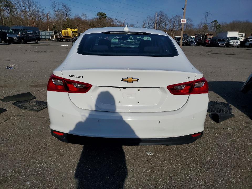 Продажа на аукционе авто 2024 Chevrolet Malibu, vin: 1G1ZD5ST9RF105235, номер лота: 45764296
