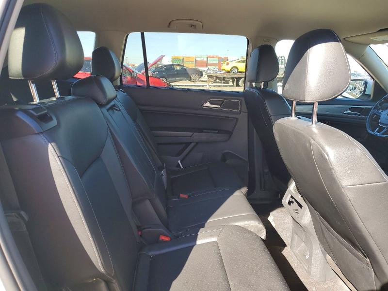 41827696 :رقم المزاد ، 1V2CR2CA8JC571320 vin ، 2018 Volkswagen Atlas مزاد بيع