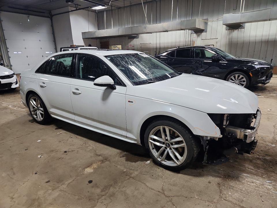 45641646 :رقم المزاد ، WAUDNAF45HN046115 vin ، 2017 Audi A4 مزاد بيع