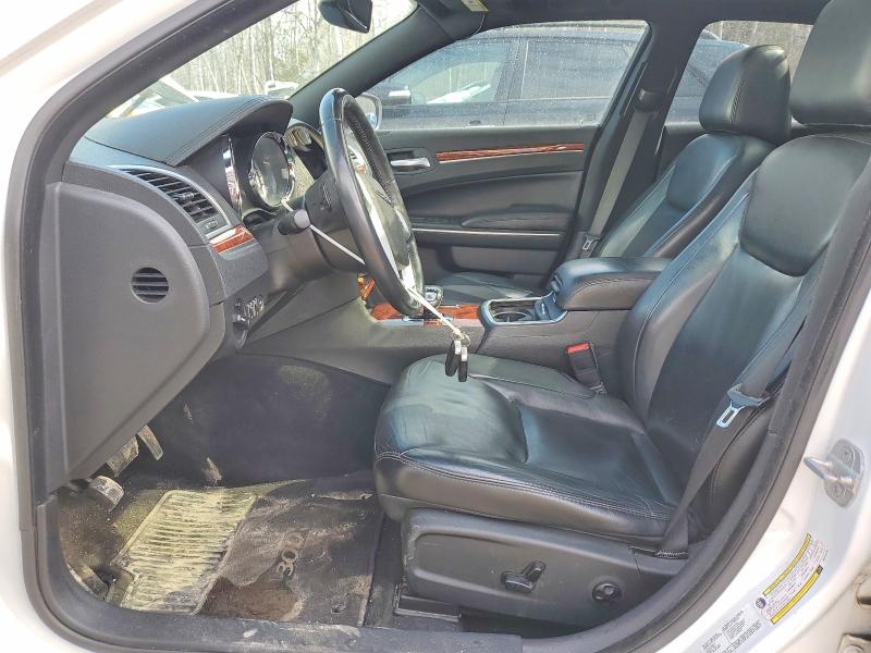 46567746 :رقم المزاد ، 2C3CCAAG8DH714275 vin ، 2013 Chrysler 300 مزاد بيع