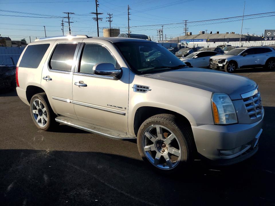 Продажа на аукционе авто 2007 Cadillac Escalade, vin: 1GYFK63817R131625, номер лота: 41624676