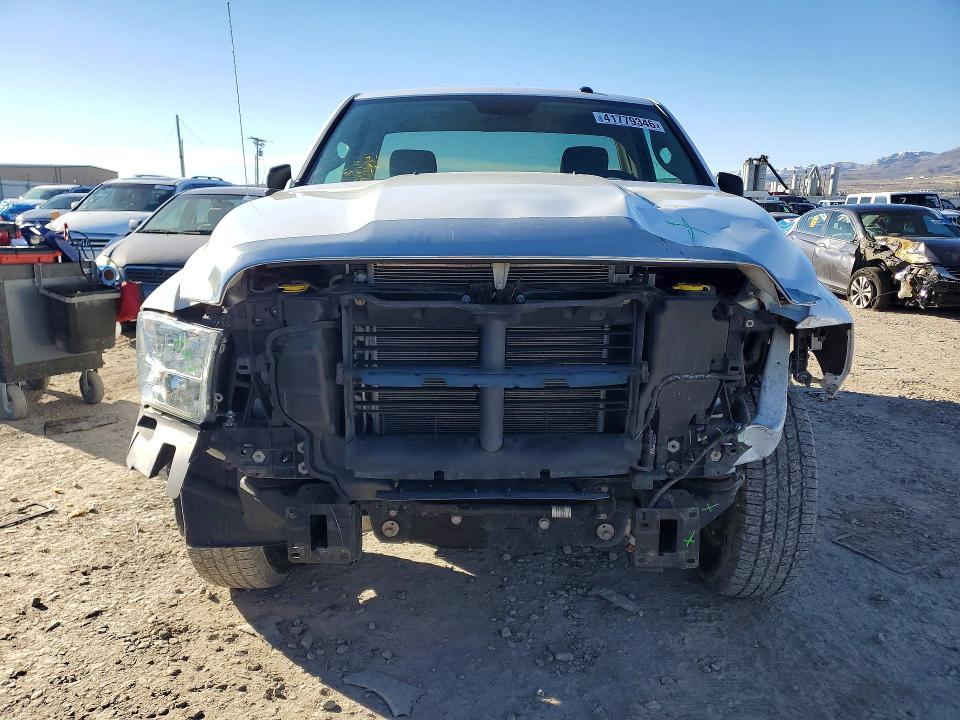 2021 Ram 1500 Classic მანქანა იყიდება აუქციონზე, vin: 3C6JR6AG3MG647378, აუქციონის ნომერი: 41779346