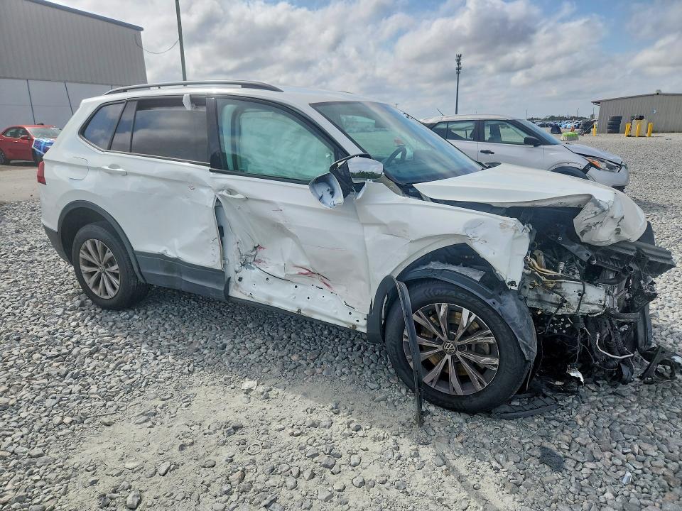 2020 Volkswagen Tiguan მანქანა იყიდება აუქციონზე, vin: 3VV1B7AX6LM141175, აუქციონის ნომერი: 46222356