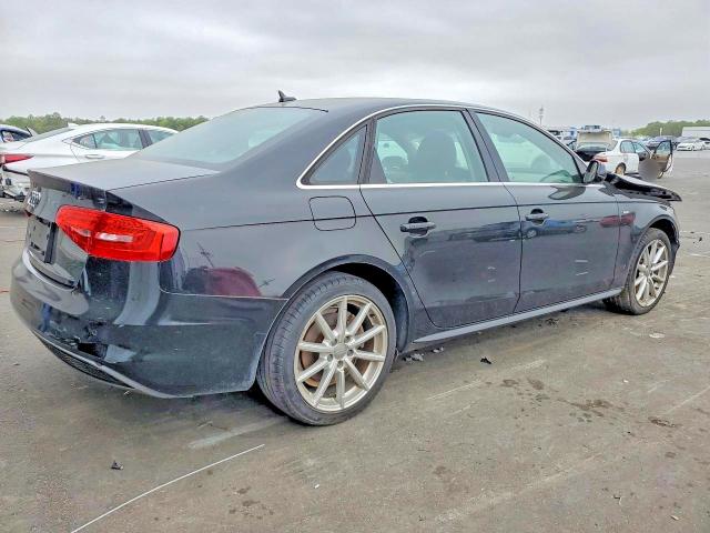47232636 :رقم المزاد ، WAUEFAFLXFN038002 vin ، 2015 Audi A4 مزاد بيع